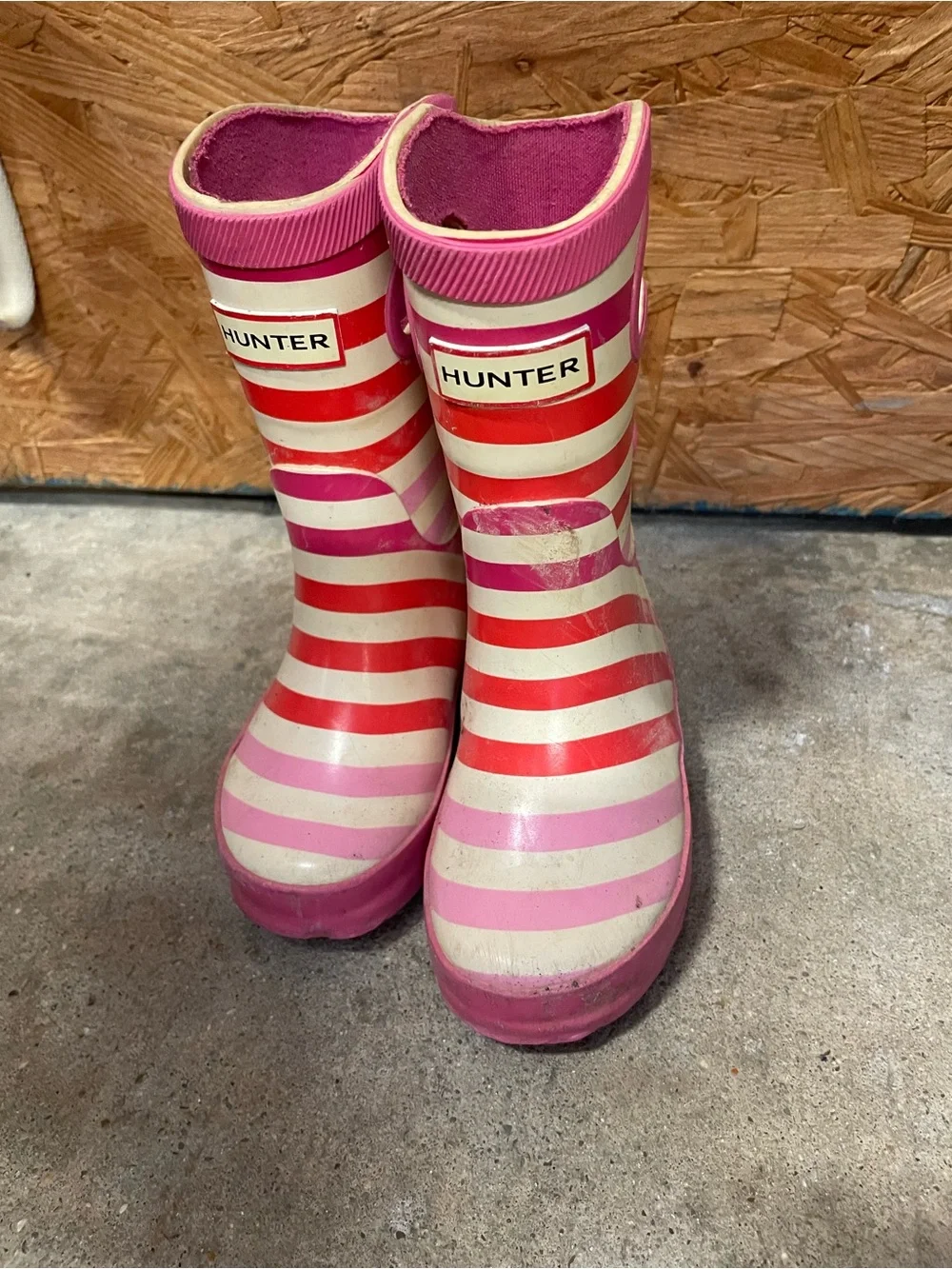 Hunter girls 6 Kids Striped Pink and Red Rain Boots